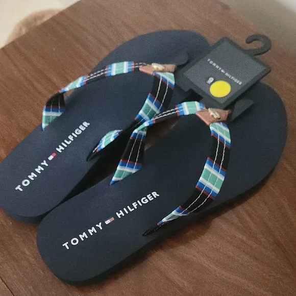 Tommy Hilfiger Navy Flip Flops - Picture 2 of 3